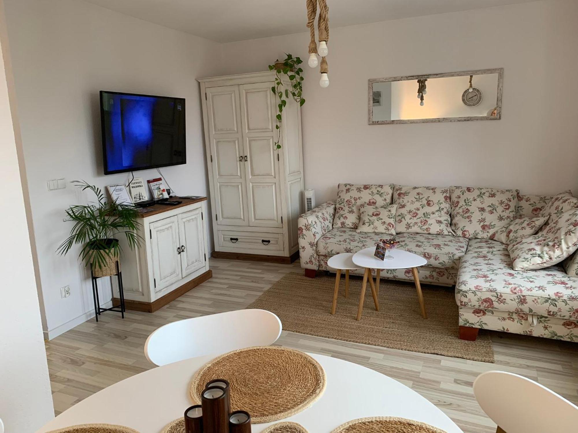 Widok Zamku O Poranku Apartment Malbork Ngoại thất bức ảnh